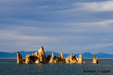 MonoLake4302